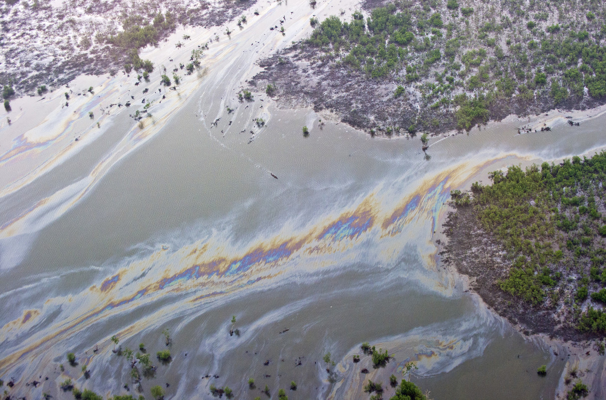 Factsheet Shell's Oil Leaks In Nigeria Continue — Milieudefensie